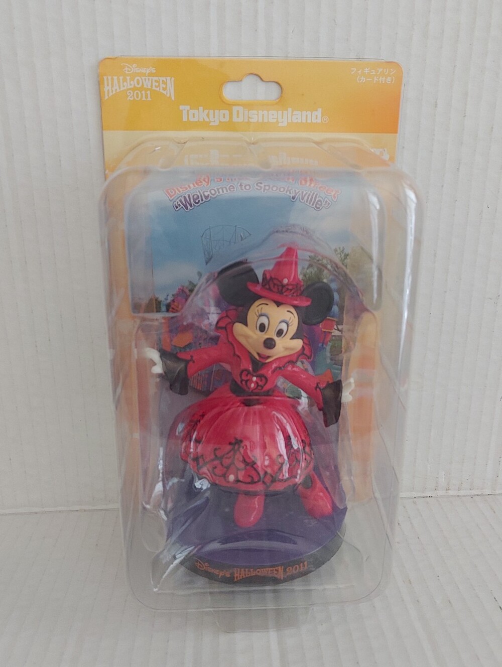 Halloween Minnie Mouse figurine  "Welcome to Spooky Ville" Tokyo Disneyland